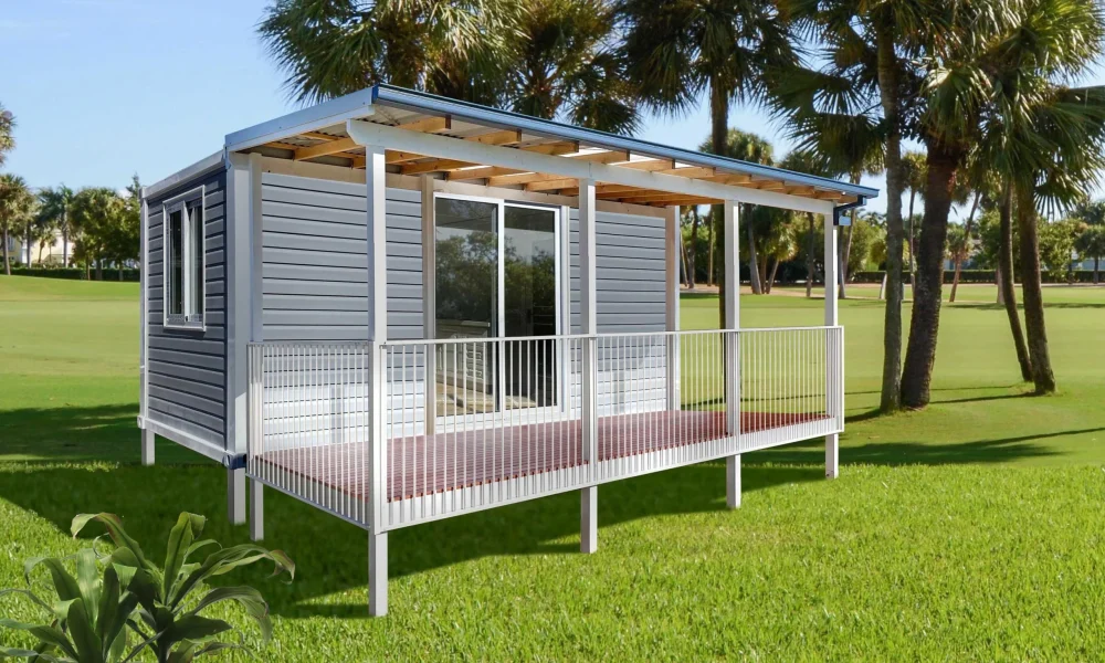 studio-with-deck-1108